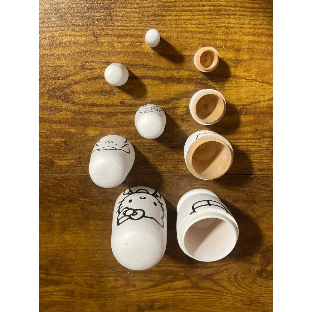 Sanrio Hello Kitty Friends Wooden Nesting Dolls Matryoshka 5pc Set White Black